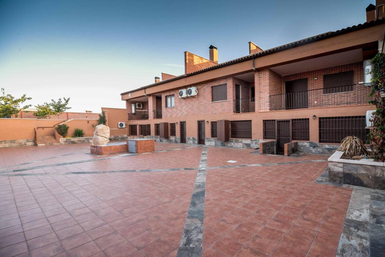 Apartamentos Al Paso De Toledo, Puy Du Fou A 10Km Burguillos de Toledo Extérieur photo