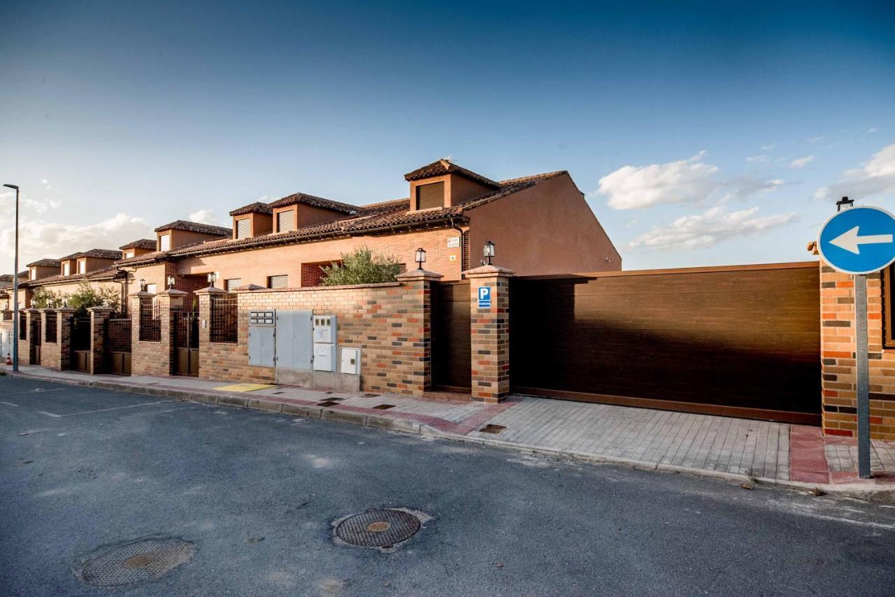 Apartamentos Al Paso De Toledo, Puy Du Fou A 10Km Burguillos de Toledo Extérieur photo